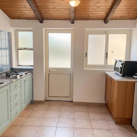 Ben House Apartman *